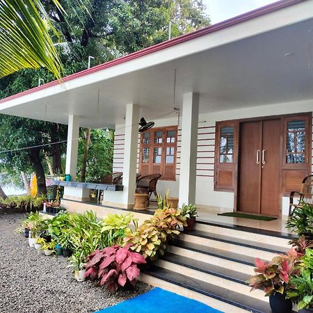 Green Island Homestay Riverside Кожикоде Экстерьер фото