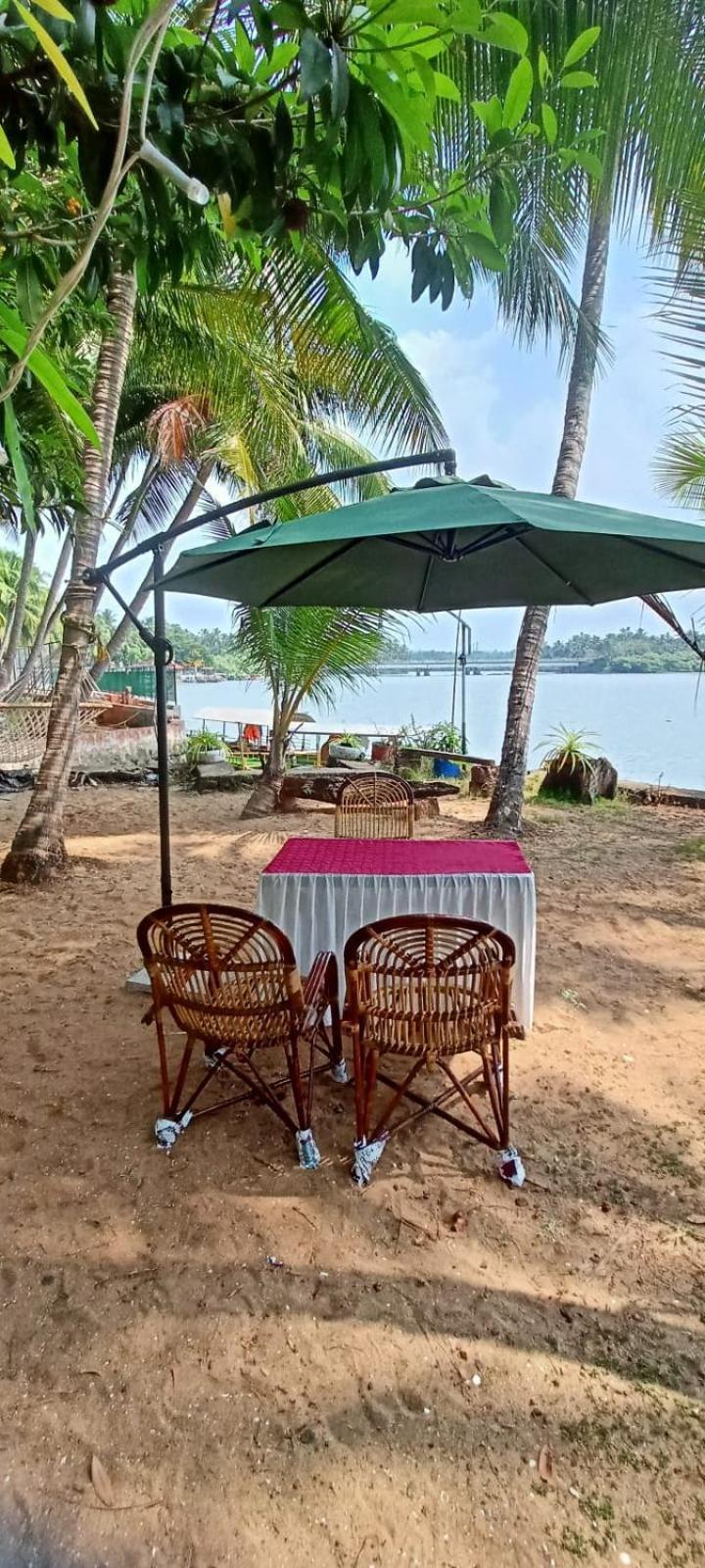 Green Island Homestay Riverside Кожикоде Экстерьер фото