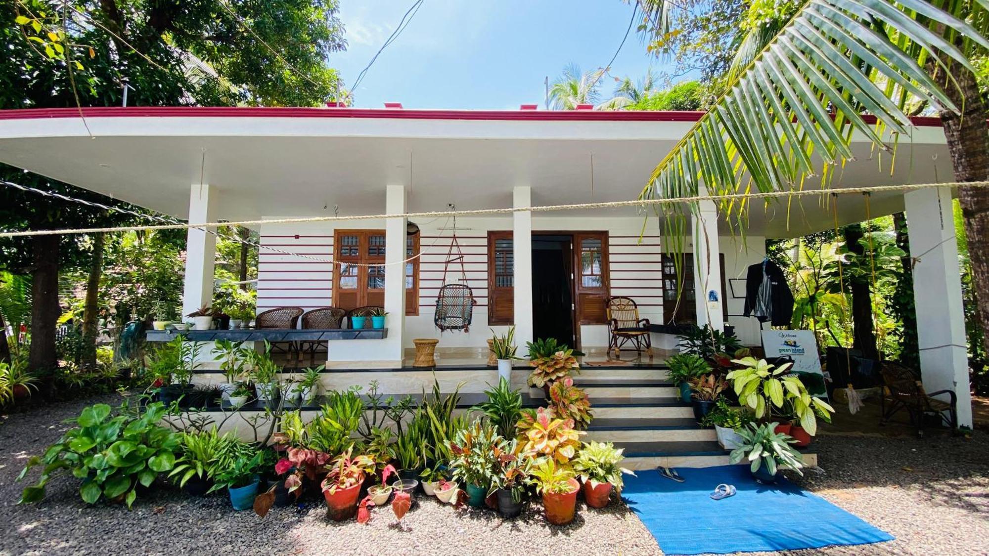 Green Island Homestay Riverside Кожикоде Экстерьер фото